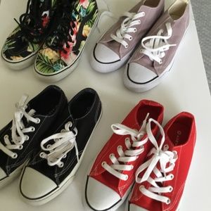 4 pairs. One pair  size 6 vans high top sneakers and 3 pair 6.5 Airwalk sneakers